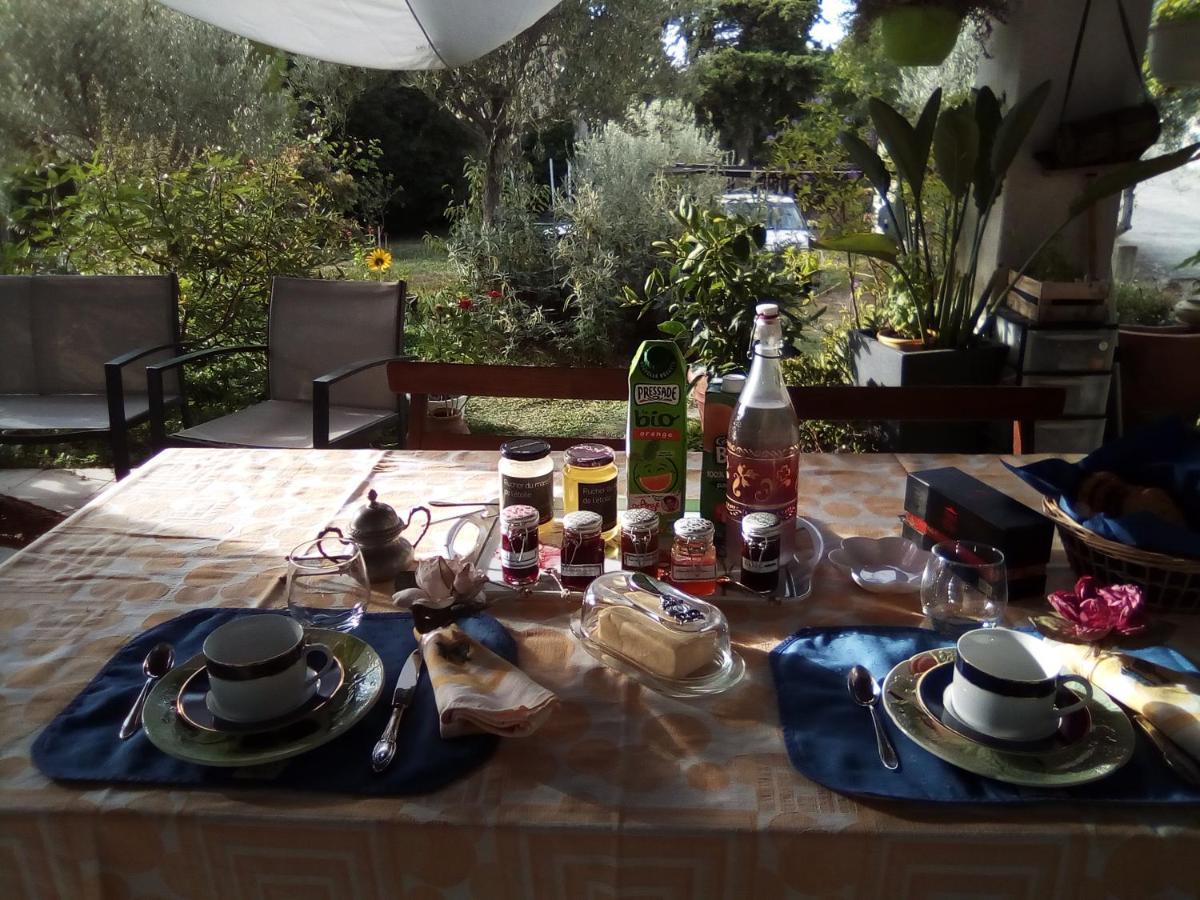 Chez Regine Et Gregoire Bed & Breakfast Marseille Luaran gambar